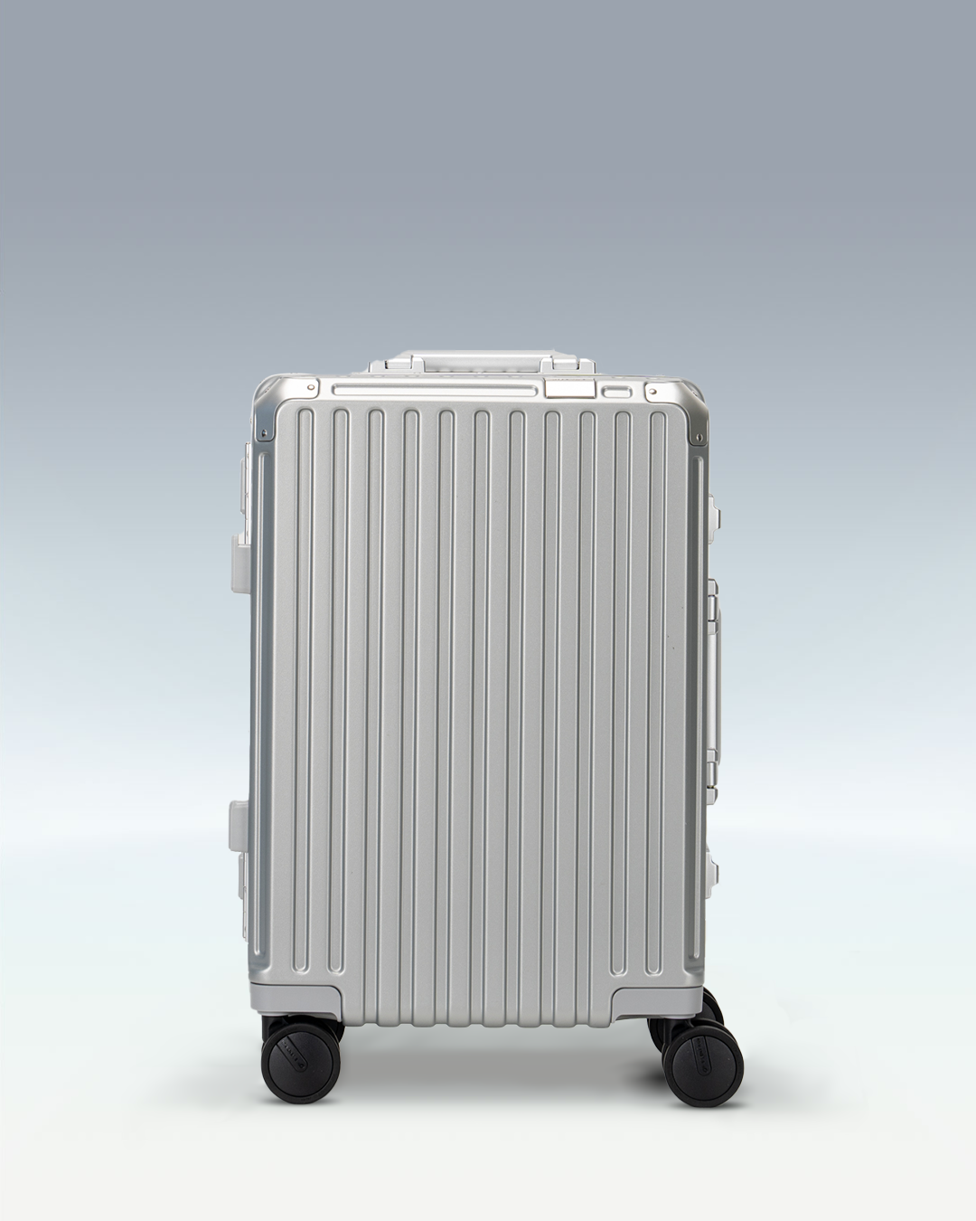 Portar Valence EdgeFrame carry-on luggage in Lunar Silver, front view