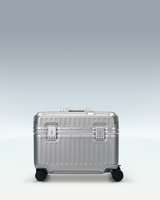 Portar Concord EdgeFrame pilot carry-on luggage in Lunar Silver, front view