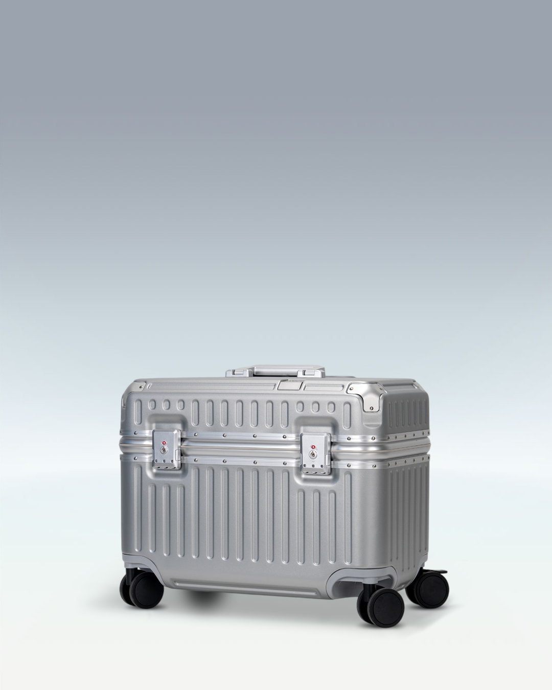 Portar Concord EdgeFrame pilot carry-on luggage in Lunar Silver, three-quarter front view