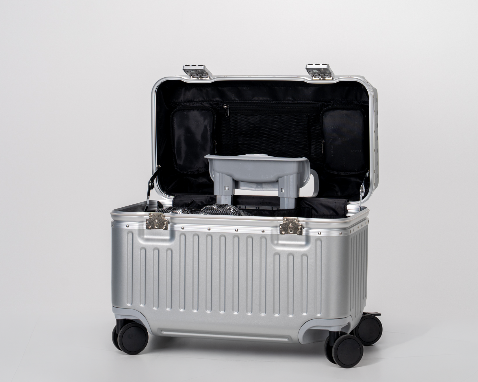 Concord Lunar Silver Polycarbonate Shell with Aluminum EdgeFrame Top-Access Pilot Carry-On Suitcase Top Open View by Portar