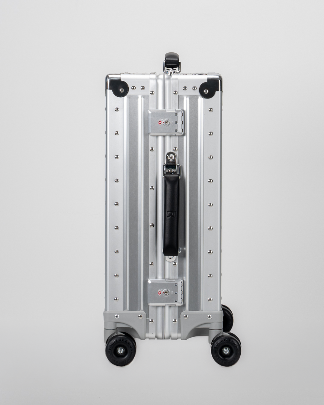 Lucent Lunar Silver Aluminum Carry-On Suitcase Lock View by Portar