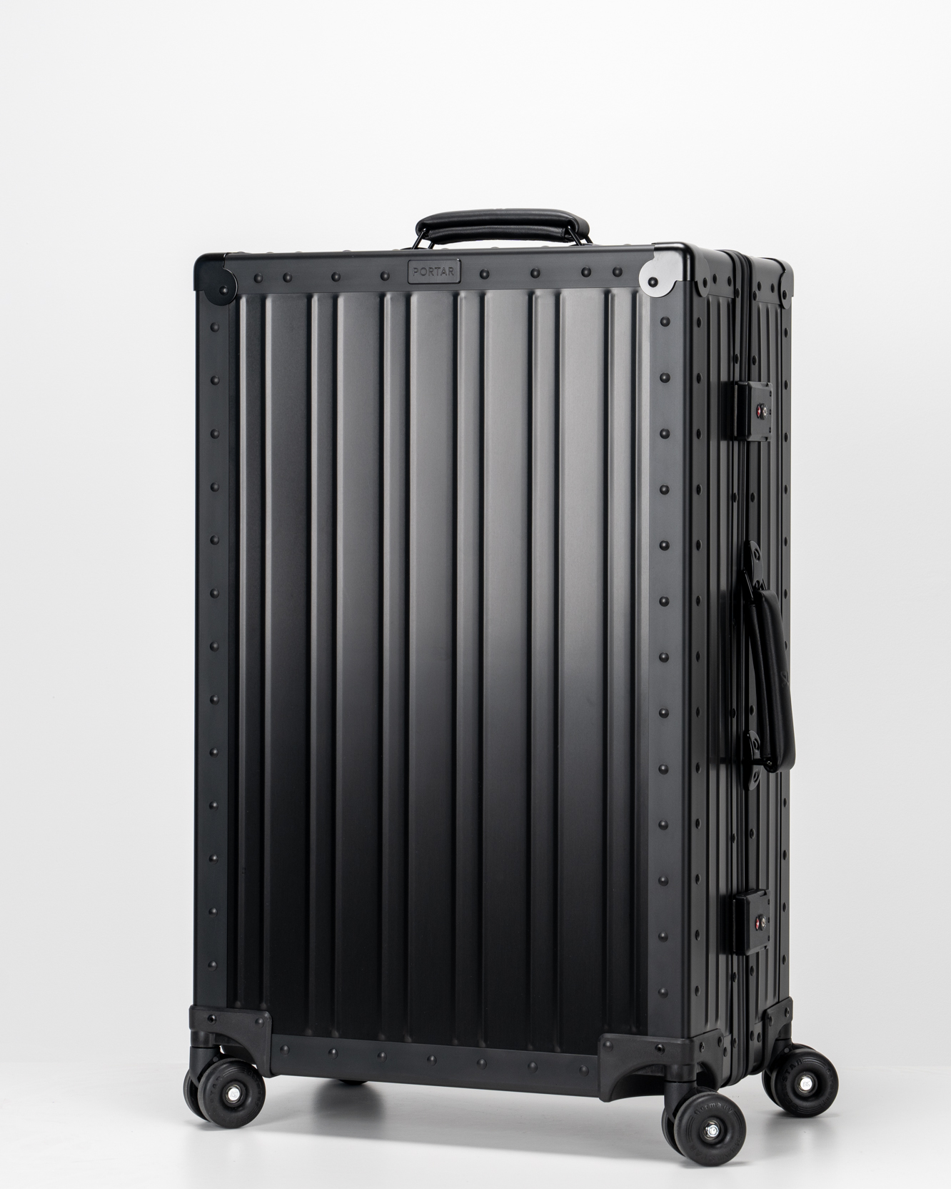Lucent Jet Black Aluminum Check-In Suitcase Perspective View by Portar
