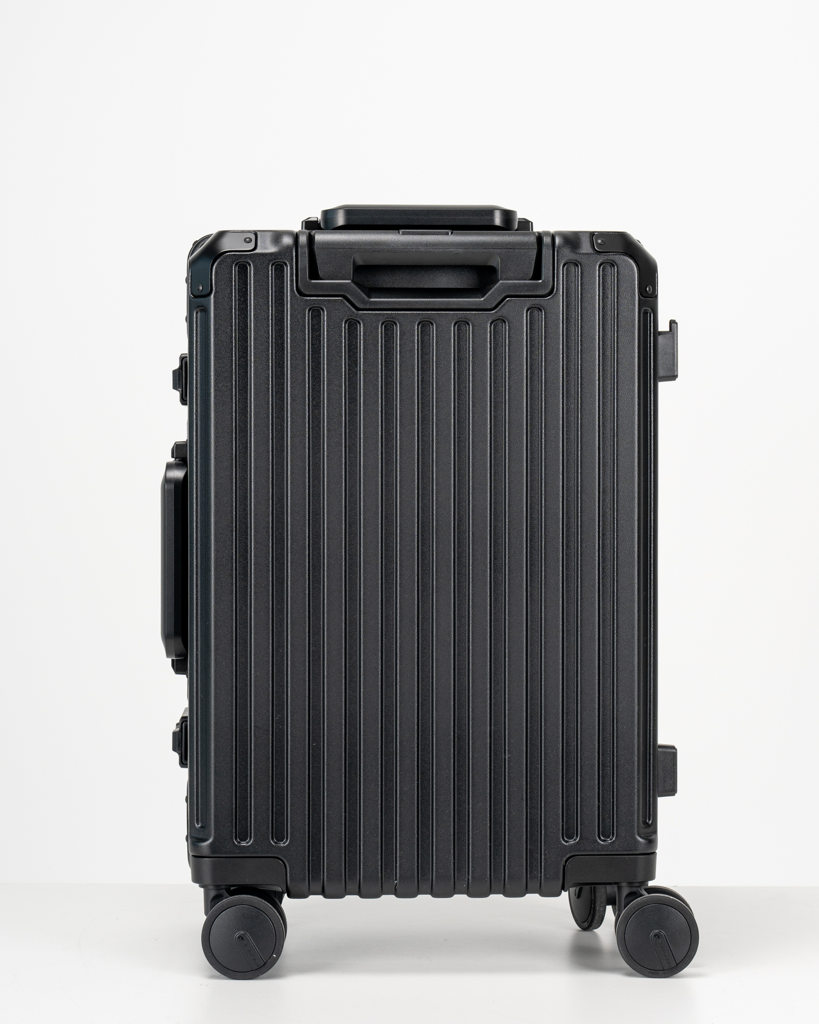 Valence Jet Black Polycarbonate Shell with Aluminum EdgeFrame Carry-On Suitcase Back View by Portar
