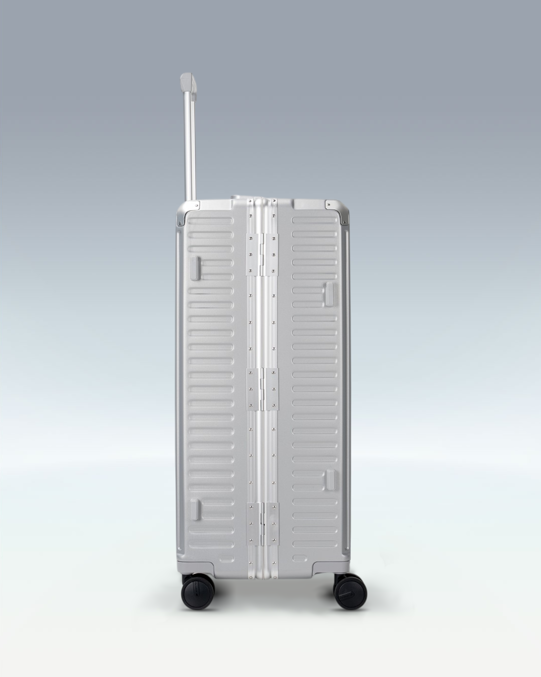 Portar Valence EdgeFrame checked luggage in Lunar Silver, side profile